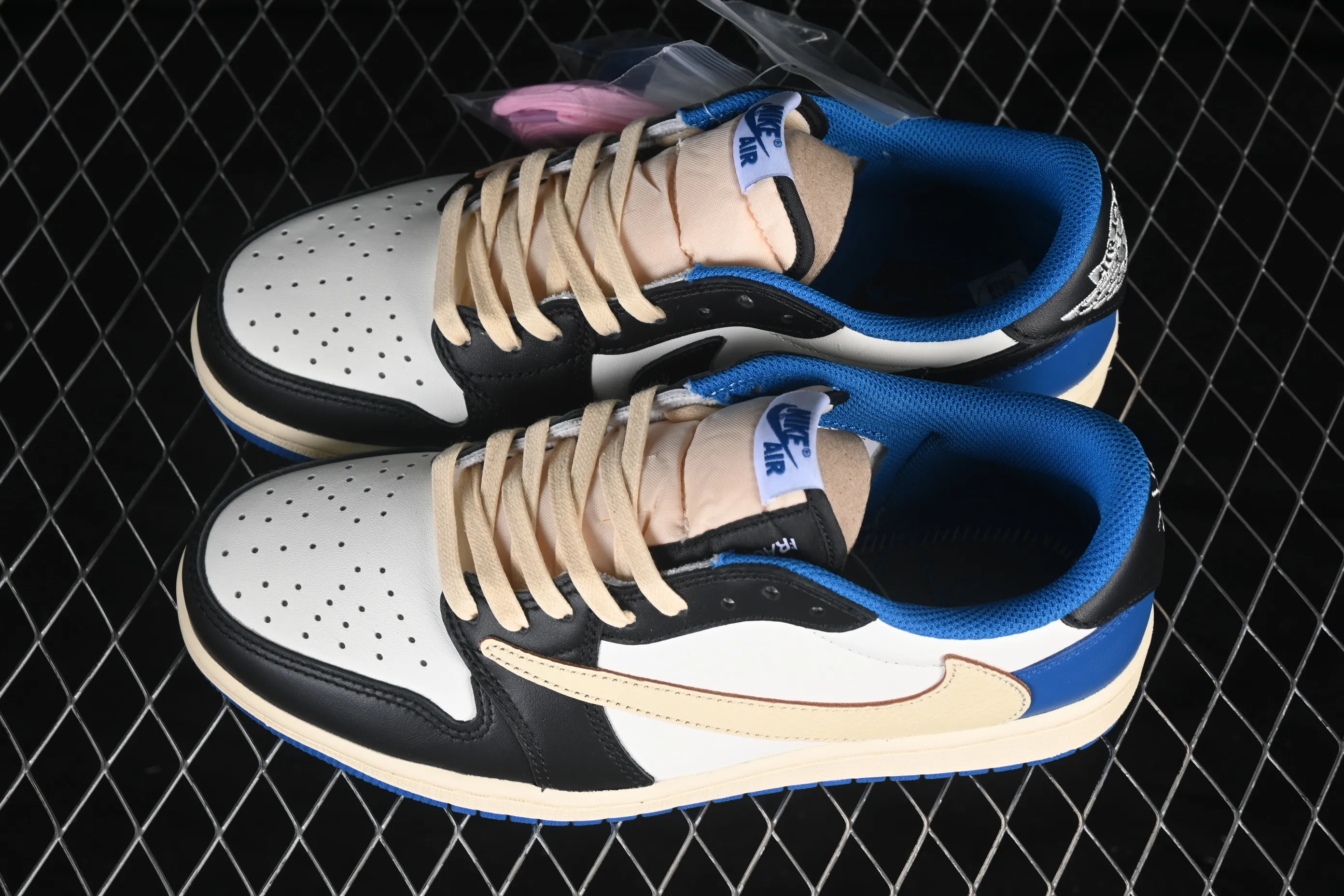 All categories Air Jordan Jordan series basketball shoes Air Jordan 1 Low ZG version Travis Scott x Air Jordan 1 Low OG AJ1 Joe 1 undercut low top full head layer DM7866-140